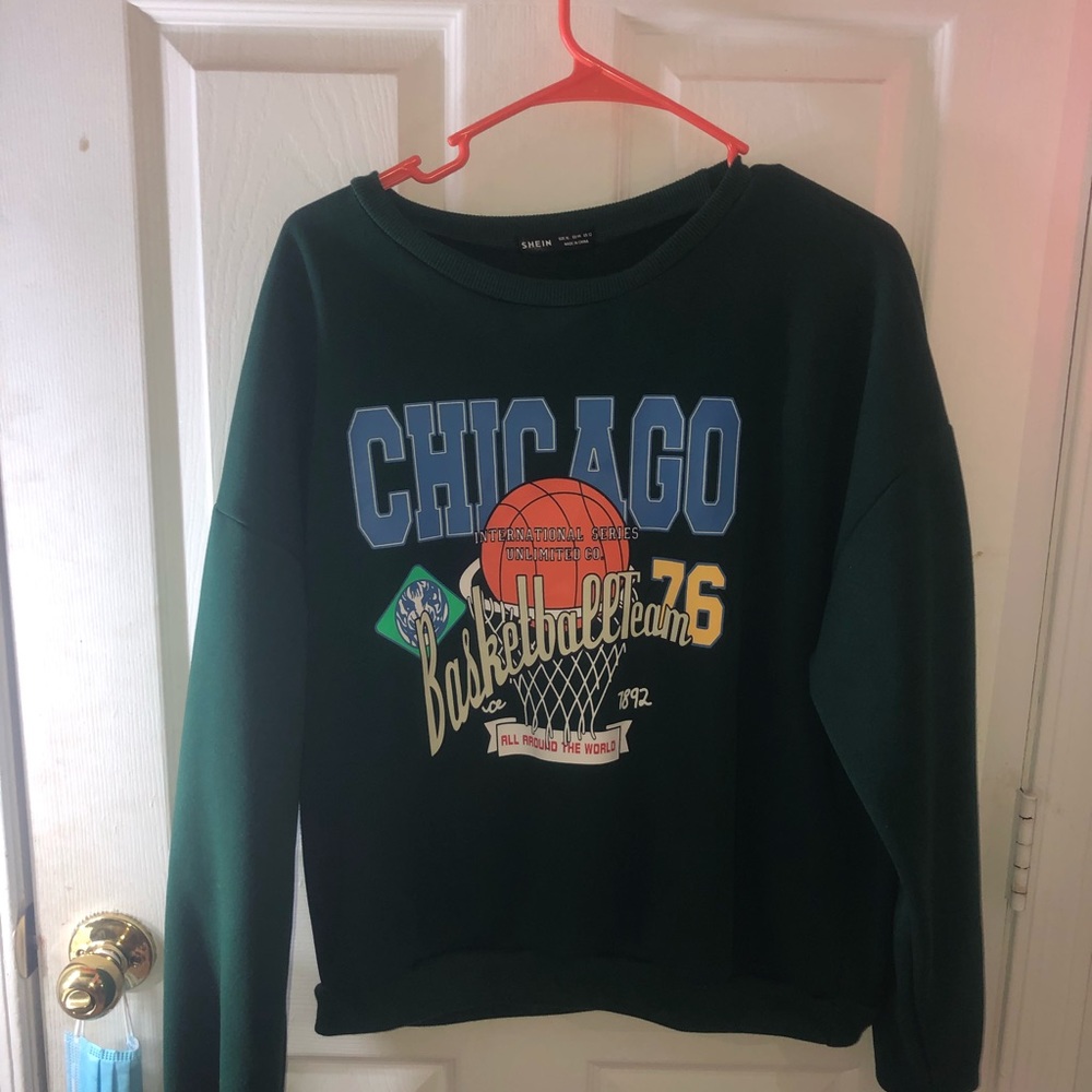 crew neck